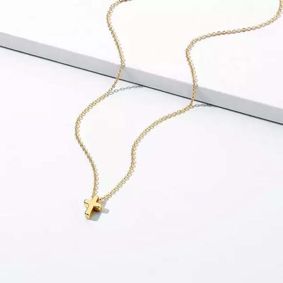 ⚡Gold Plated CZ Diamond Cross Necklace for Women Stainless Steel Faith Pendant - Picture 5 of 7